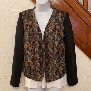 ‎Ellen Tracy snakeskin jacket M